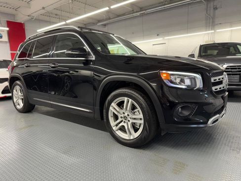 Used 2021 Mercedes-Benz GLB 250 4MATIC image 5