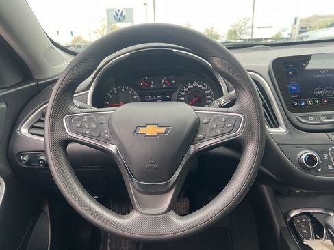 Used 2024 Chevrolet Malibu LT image 25