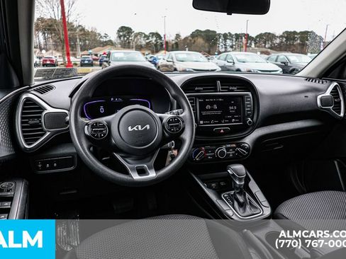 Used 2024 Kia Soul LX w/ Option Group 015 image 29