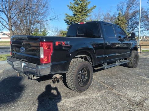 Used 2018 Ford F250 Lariat w/ Lariat Ultimate Package AWD/4WD image 6