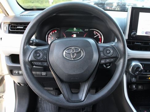 Used 2023 Toyota RAV4 XLE image 19