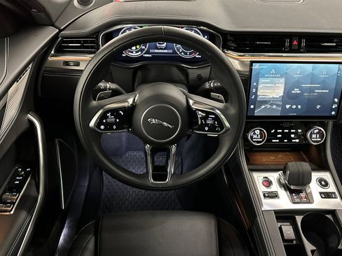 Used 2026 Jaguar F-PACE R-Dynamic S image 28