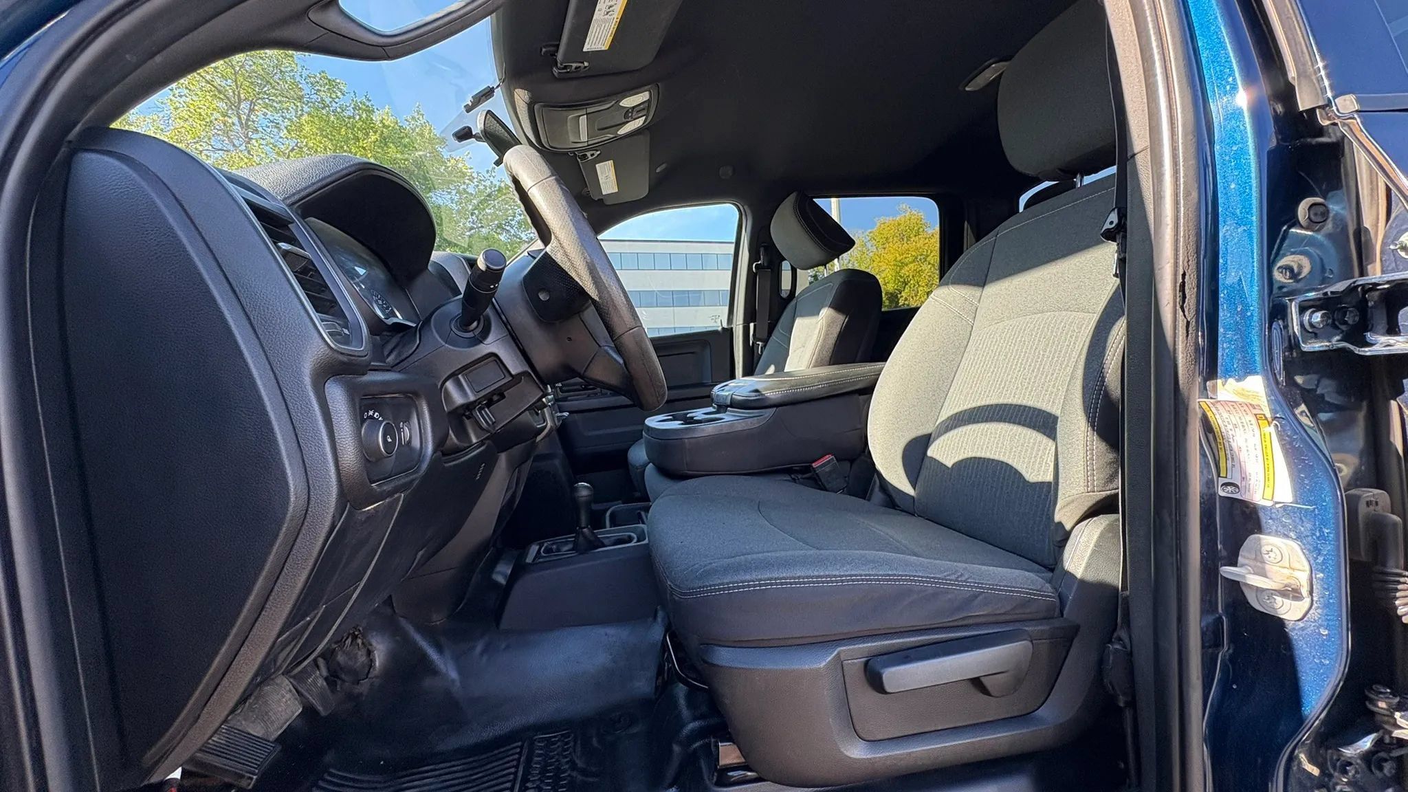Used 2022 RAM 2500 Tradesman w/ Protection Group AWD/4WD image 2