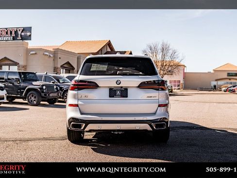 Used 2024 BMW X5 sDrive40i w/ M Sport Package image 6