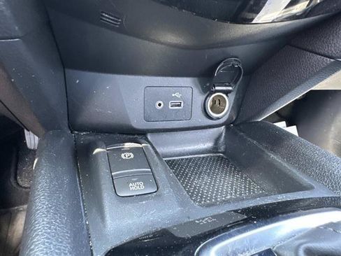 Used 2019 Nissan Rogue Sport SV w/ Technology Package AWD/4WD image 38