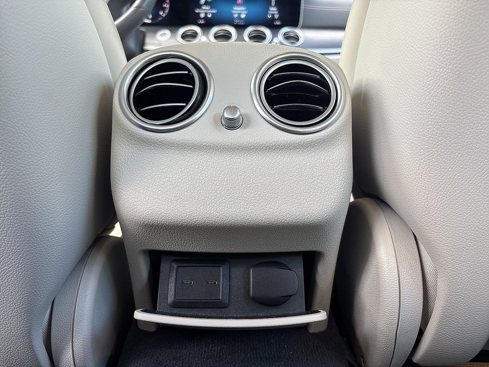 Used 2023 Mercedes-Benz E 350 4MATIC Sedan image 21