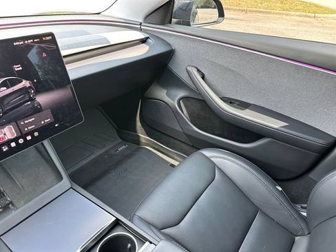 Used 2024 Tesla Model 3 Standard Range RWD image 26