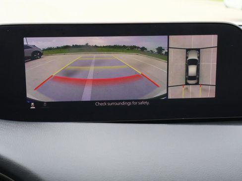 Used 2023 MAZDA MAZDA3 2.5 Turbo Sedan w/Premium Plus image 31