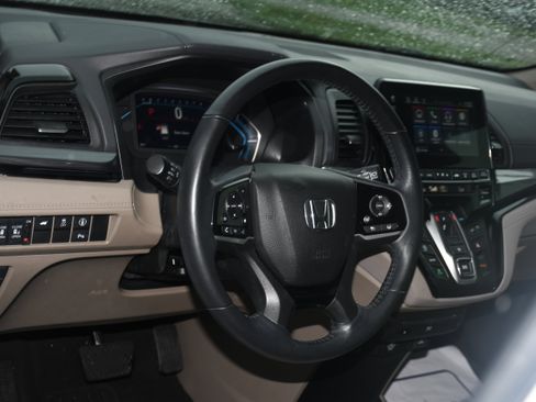 Used 2022 Honda Odyssey Elite image 9
