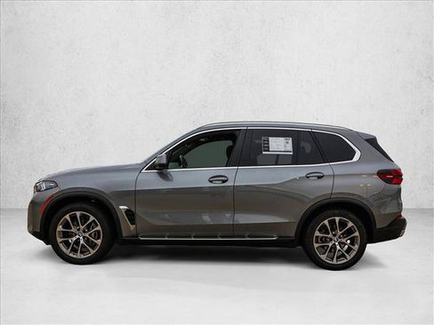 Used 2026 BMW X5 xDrive40i AWD/4WD image 8