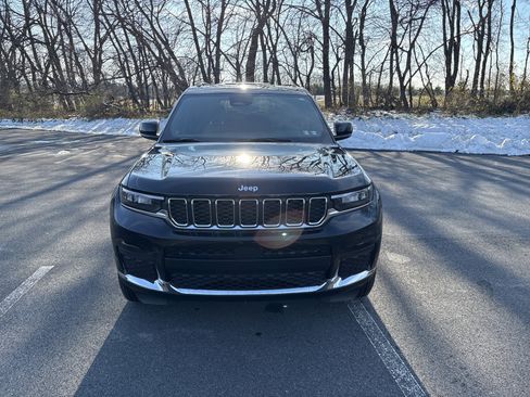 New 2025 Jeep Grand Cherokee L Laredo w/ Luxury Tech Group I AWD/4WD image 2