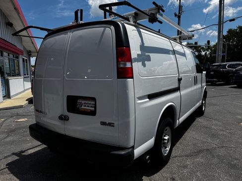 Used 2024 GMC Savana 2500 w/ Driver Convenience Package RWD image 7