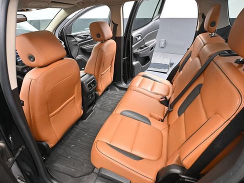 Used 2017 GMC Acadia SLT w/ LPO, Floor Liner Package AWD/4WD image 38
