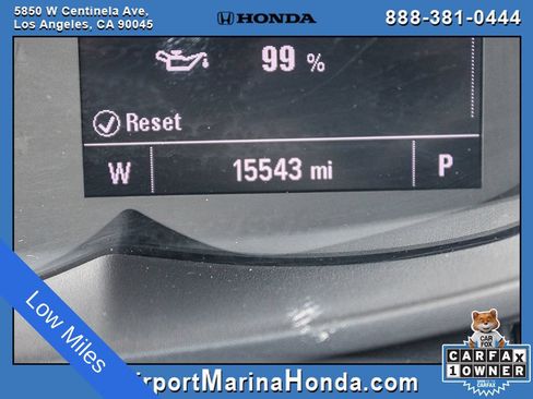Used 2022 Chevrolet Trax LT w/ LT Convenience Package FWD image 2