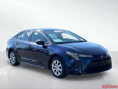 Certified 2024 Toyota Corolla LE FWD image 9