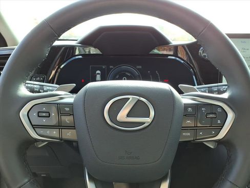Used 2025 Lexus NX 350h AWD w/ Premium Package image 18