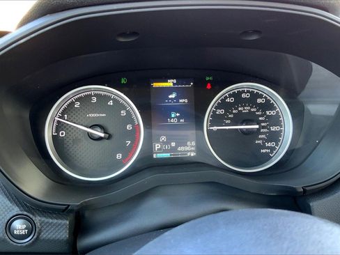 Used 2024 Subaru Forester Premium image 13