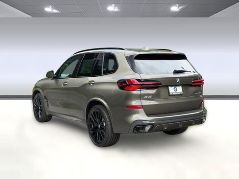 New 2026 BMW X5 sDrive40i w/ M Sport Package RWD image 3