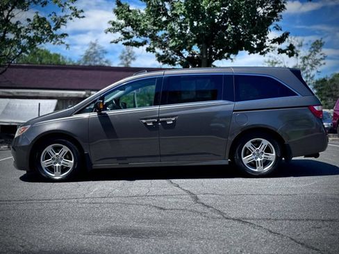 Used 2012 Honda Odyssey Touring image 4