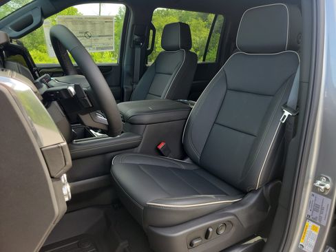 New 2026 GMC Yukon XL Elevation AWD/4WD image 4