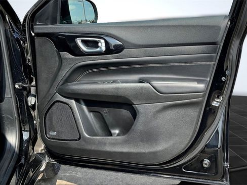 Used 2023 Jeep Compass High Altitude image 24