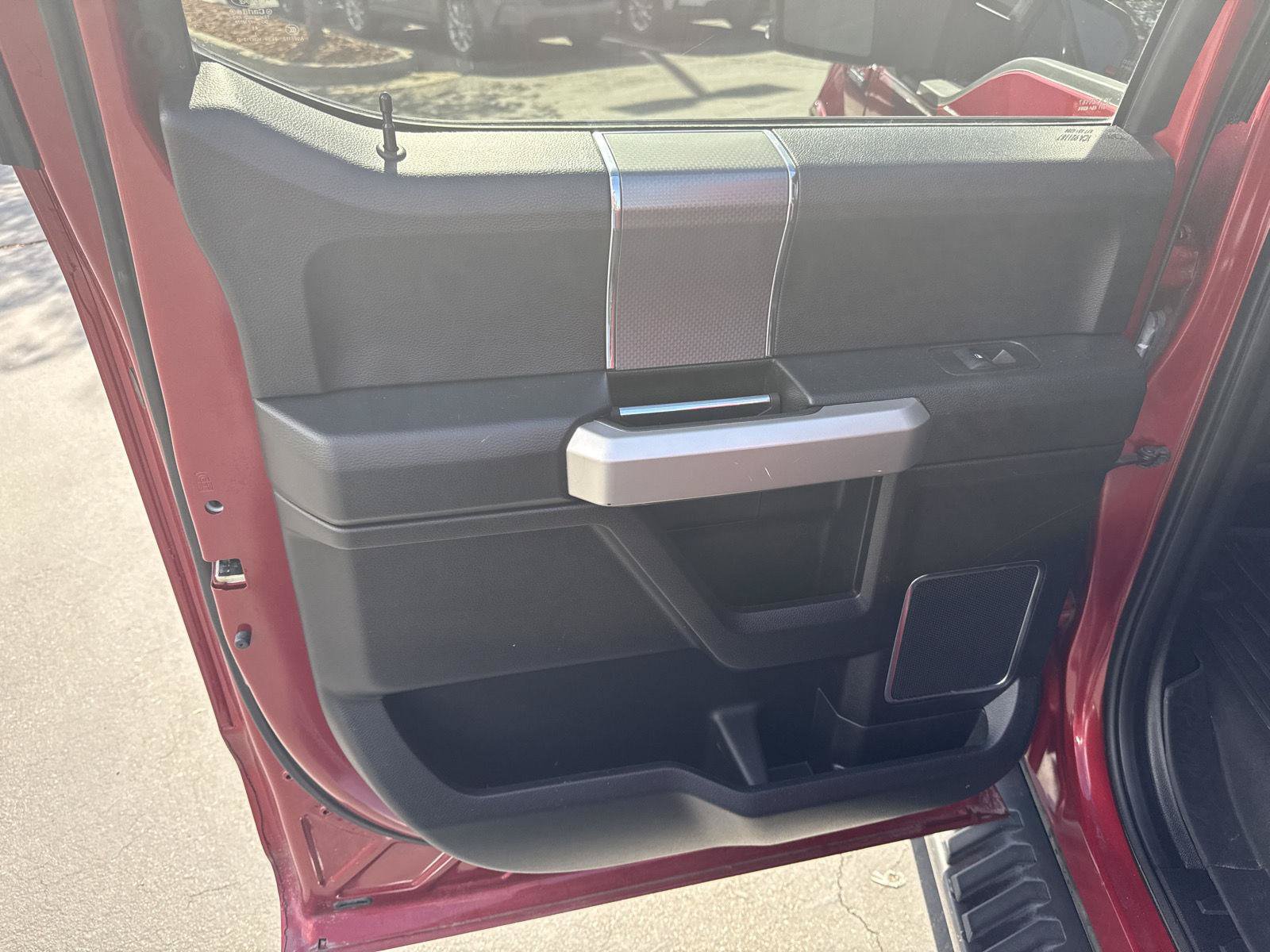 Used 2016 Ford F150 Lariat AWD/4WD image 12