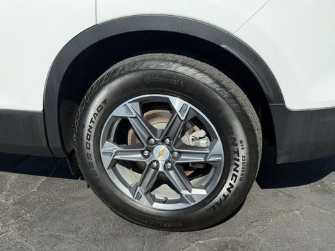 Used 2024 Chevrolet Blazer LT w/ Convenience Package FWD image 4
