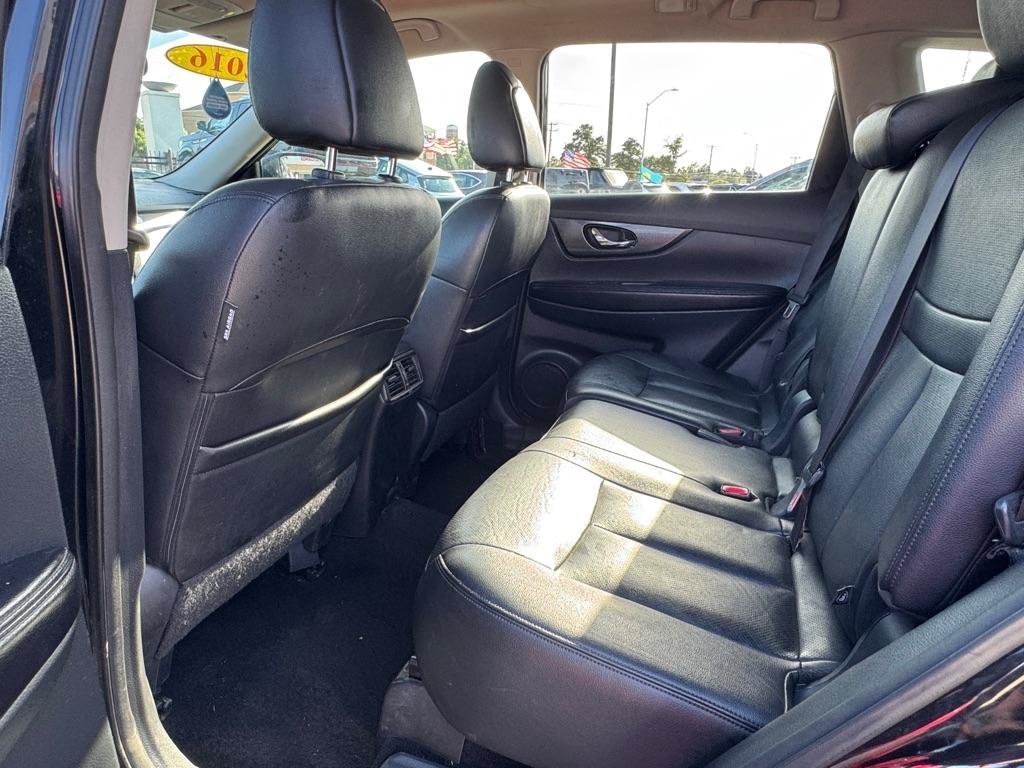 Used 2016 Nissan Rogue SL w/ SL Premium Package FWD image 11