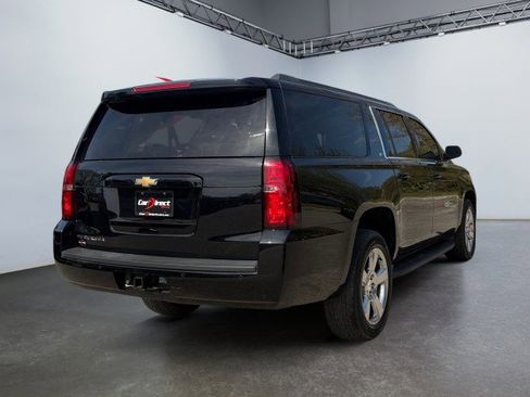 Used 2017 Chevrolet Suburban LT image 5