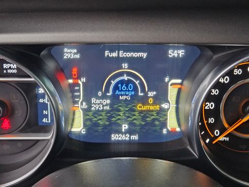 Used 2021 Jeep Gladiator Sport AWD/4WD image 23