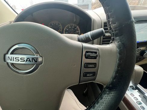 Used 2008 Nissan Titan LE w/ Tow Pkg image 14