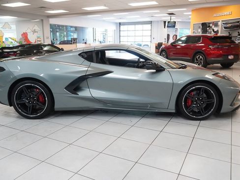 Used 2022 Chevrolet Corvette Stingray Preferred Cpe w/ Battery Protection Package RWD image 14