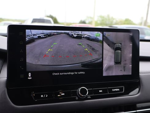 Used 2025 Mitsubishi Outlander SE image 26