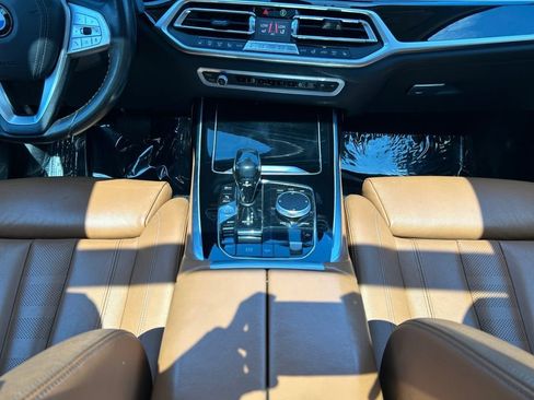 Used 2019 BMW X7 xDrive40i w/ Premium Package AWD/4WD image 16