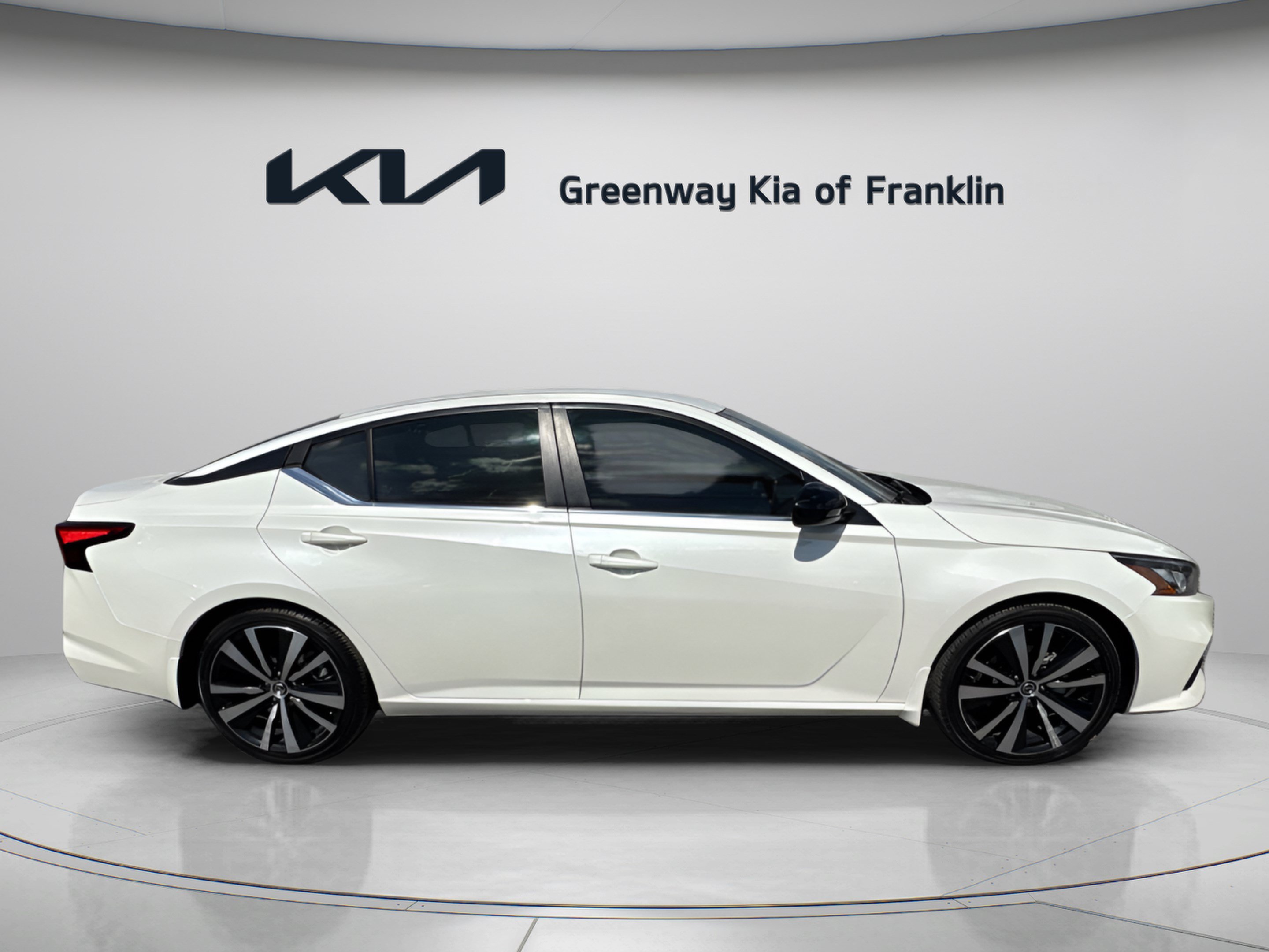Used 2020 Nissan Altima 2.5 SR FWD image 8