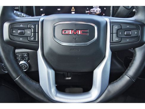 Used 2025 GMC Sierra 1500 SLT RWD image 17