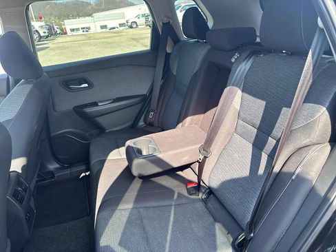 Used 2023 Nissan Rogue SV image 25