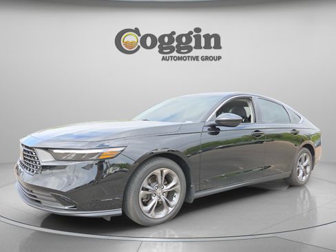 Certified 2023 Honda Accord EX image 1