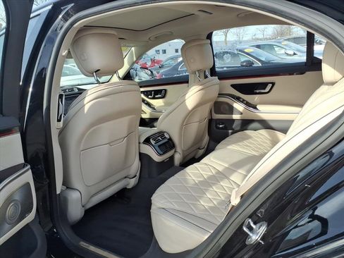 Used 2023 Mercedes-Benz S 580 4MATIC Sedan image 9