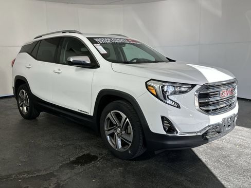 Used 2018 GMC Terrain SLT w/ Preferred Package image 2