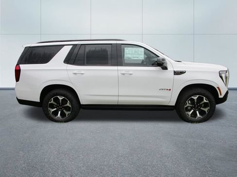 New 2026 GMC Yukon AT4 w/ AT4 Premium Plus Package AWD/4WD image 7