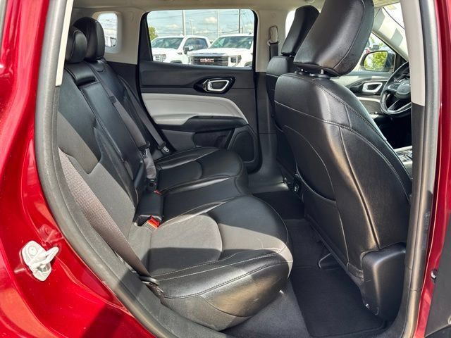 Used 2022 Jeep Compass Limited AWD/4WD image 24