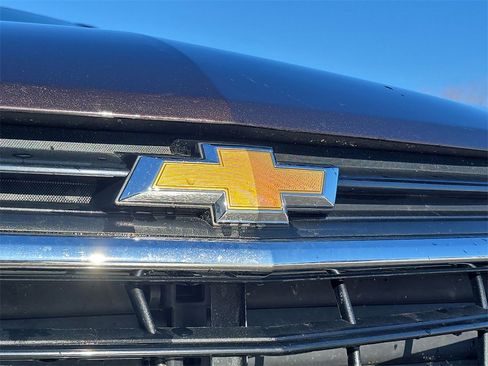 Used 2020 Chevrolet Equinox LT image 32