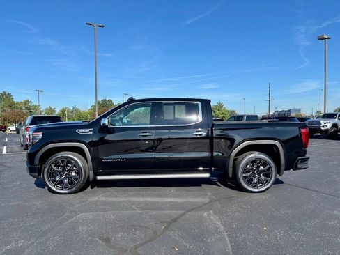 Used 2025 GMC Sierra 1500 Denali w/ Denali Reserve Package AWD/4WD image 4
