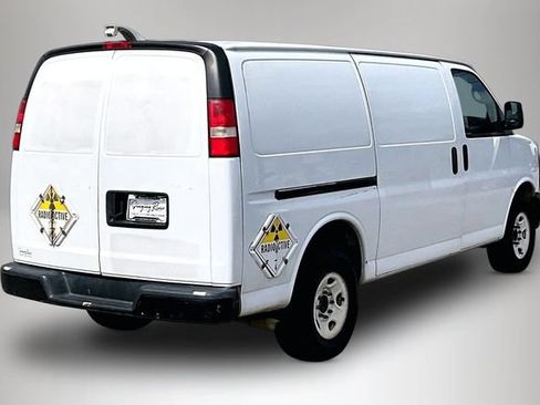 Used 2012 GMC Savana 2500 RWD image 5