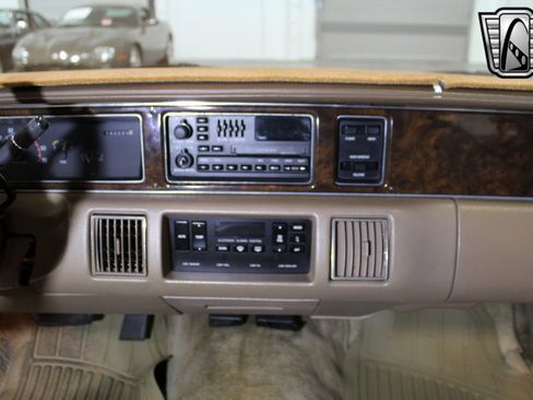 Used 1993 Buick Roadmaster Estate image 22