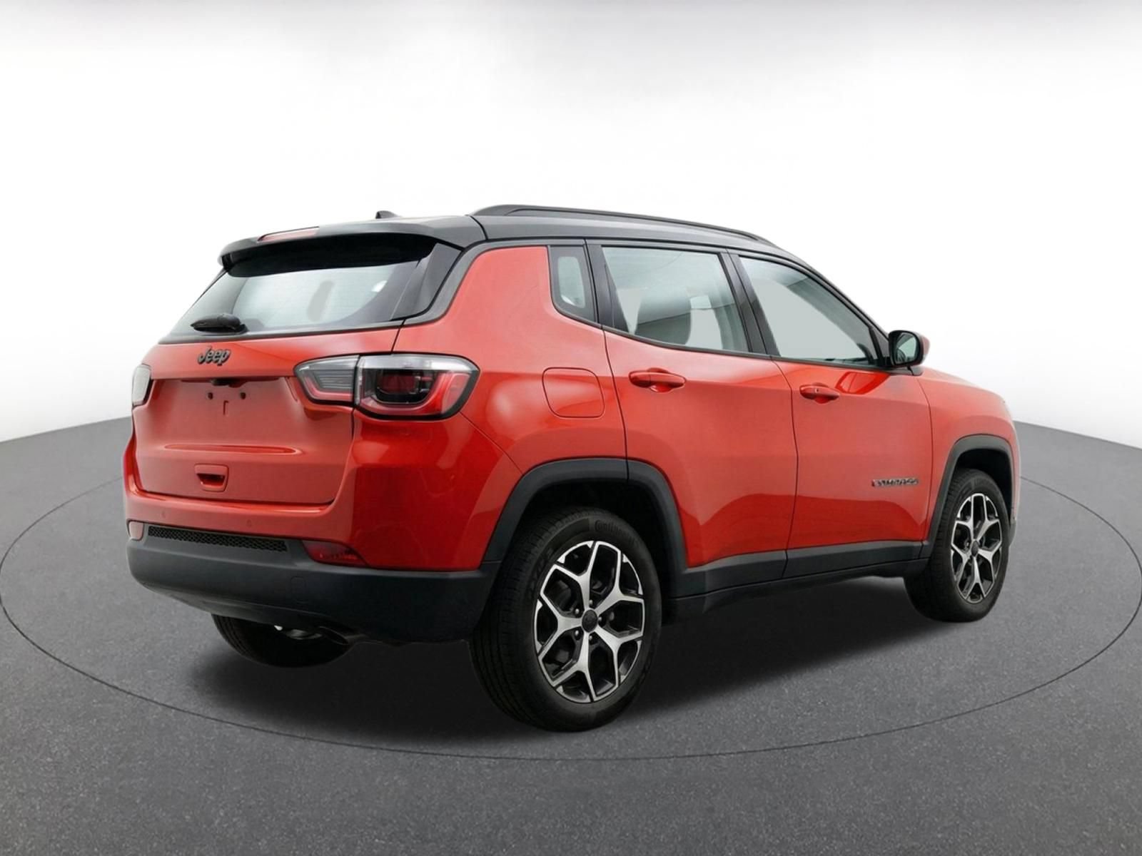 Used 2025 Jeep Compass Limited AWD/4WD image 10