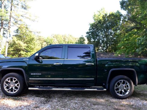 Used 2014 GMC Sierra 1500 SLT w/ SLT Preferred Package AWD/4WD image 4