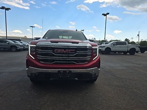 Used 2024 GMC Sierra 1500 SLT w/ SLT Premium Plus Package AWD/4WD image 3