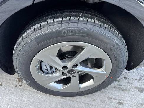 New 2026 Genesis GV70 2.5T Advanced AWD/4WD image 19